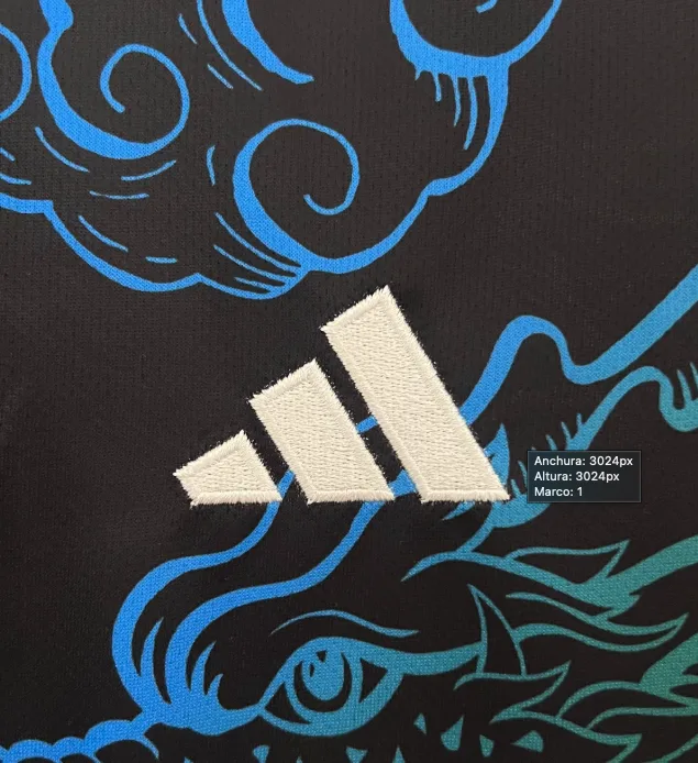 Camiseta Real Madrid 2023/24 - Edición Especial Dragón Rainbow — vista 4