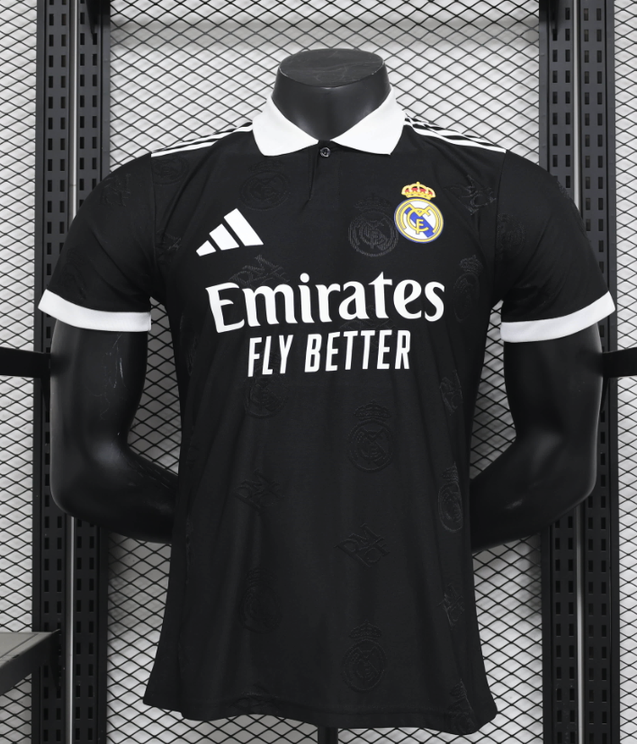 Real Madrid 22/23 Especial Black Edition