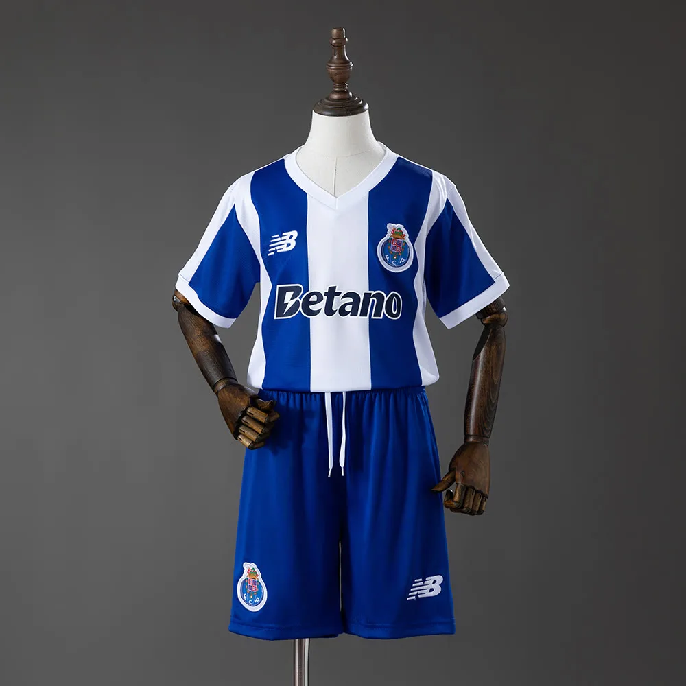 Porto 2026/27 - Conjunto Niño Local — vista 3