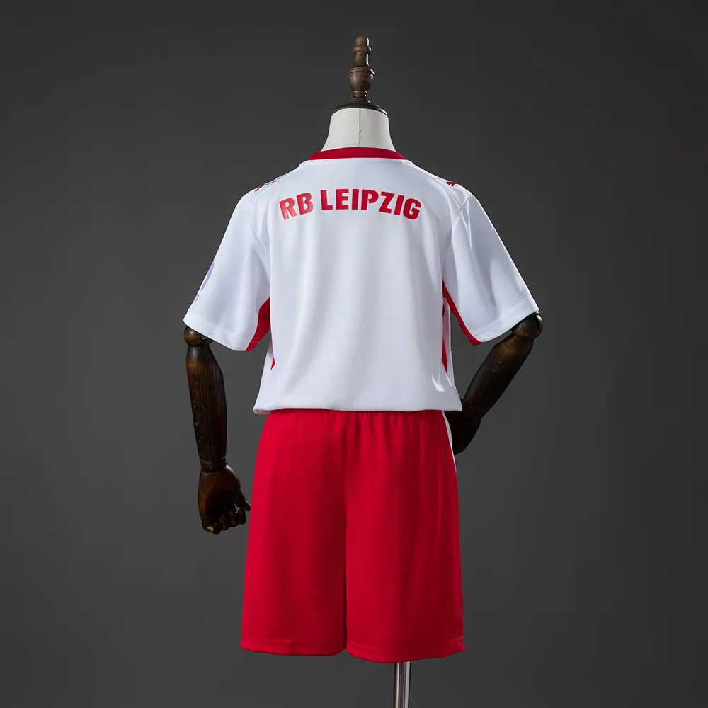 RB Leipzig 2026/27 - Conjunto Niño Local