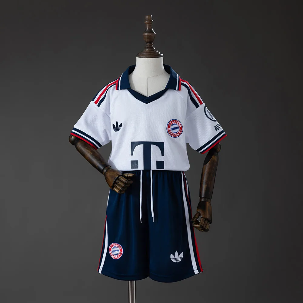 Bayern München 2026/27 - Conjunto Niño Visitante