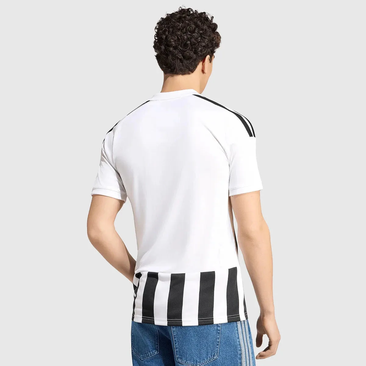 Camiseta Juventus 2026/27 - Local — vista 4