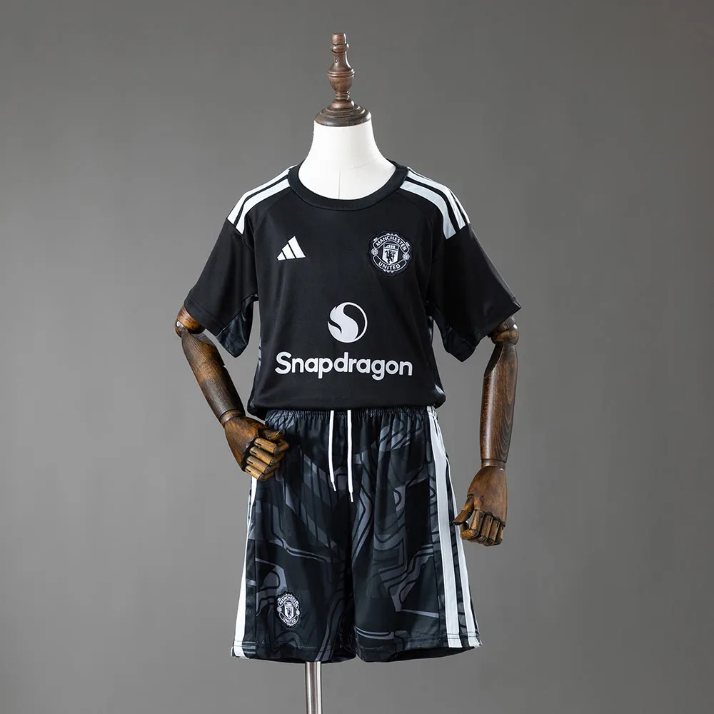 Manchester United 2026/27 - Conjunto Niño Portero — vista 3