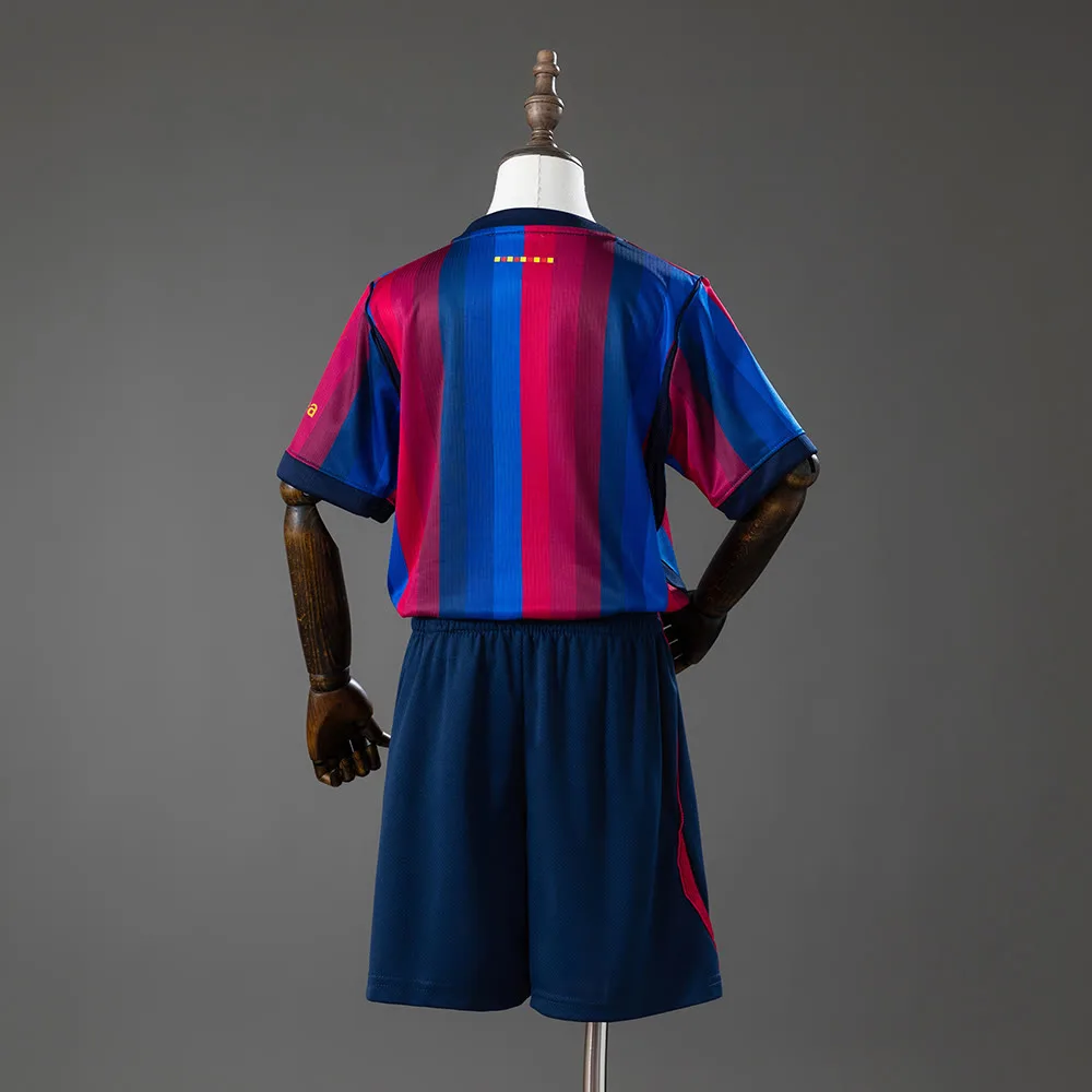 Barcelona 2026/27 - Conjunto Niño Local — vista 3